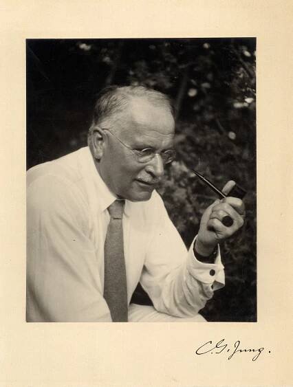 Soubor:ETH-BIB-Jung, Carl Gustav (1875-1961)-Portrait-Portr 14163.tif – Wikipedie