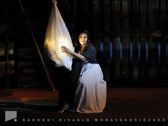 Eva Dřízgová-Jirušová - životopis | Národní divadlo moravskoslezské