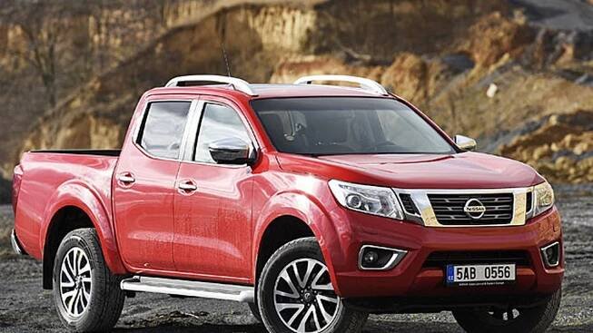 TEST Nissan Navara 2.3 dCi (140 kW) – Na cestě mezi SUV a pick-upy