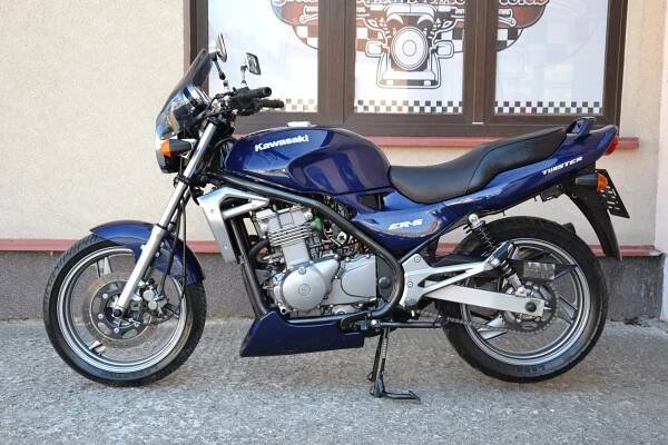 Kawasaki ER-5 pouze 17tkm « YoungTimerMoto.cz | DOVOZ – PRODEJ – VÝKUP NOVODOBÝCH MOTO MOTOCYKLOVÝCH KLASIK & CAFÉ ♠