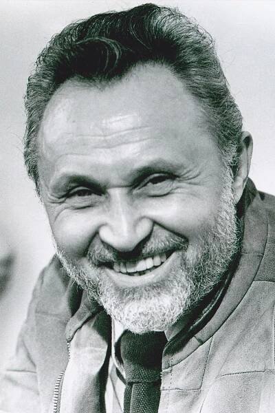 Hansjörg Schneider (Theaterwissenschaftler)