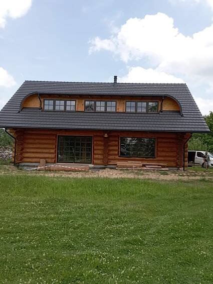 Sruby, roubenky a dřevostavby - Okna Harald