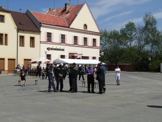 svěcení hasičského auta - Oficiální stránka obce Dírná