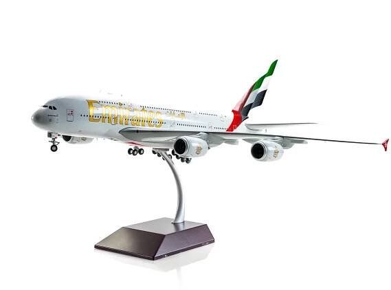 Airbus A380-800 Emirates "NEW COLORS" | Modelsnavigator.com