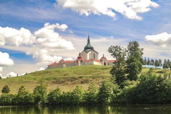 Poutní kostel sv. Jana Nepomuckého na Zelené hoře :: 1life.travel