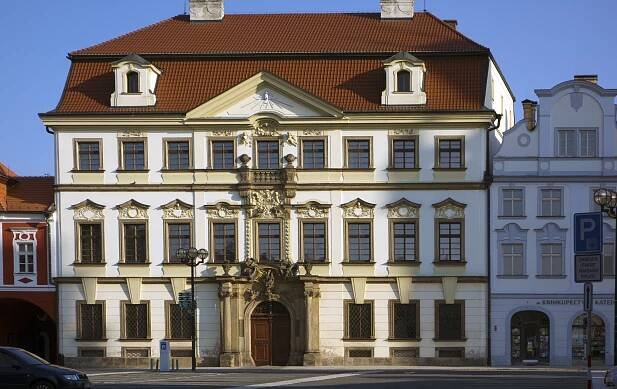 Soubor:Velké náměstí (Hradec Králové) 06(js).jpg