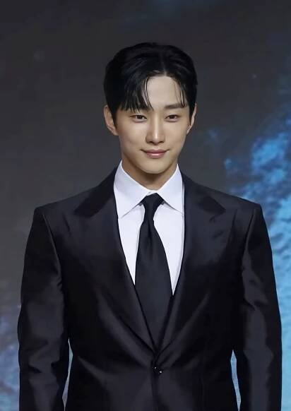 Jung Jin-young (singer)
