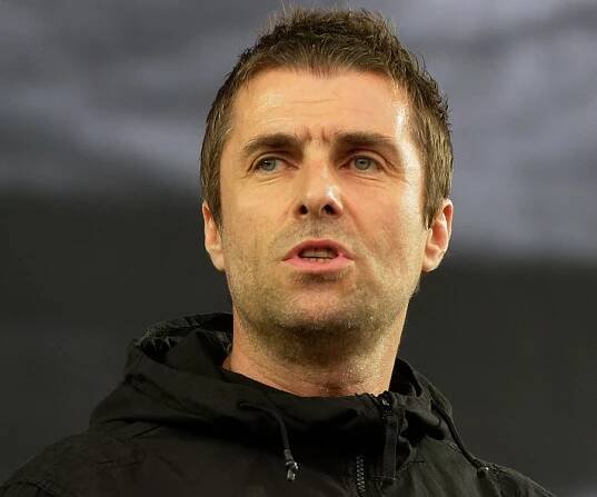 Liam Gallagher Biography - Childhood, Life Achievements & Timeline