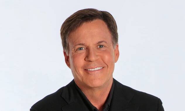 Hire Famous Celebrity & Keynote Speakers for Events | Jay Siegan Presents