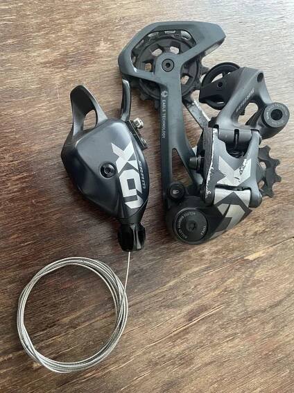 Řazení přehazovačka Sram X01 za 2 000 Kč