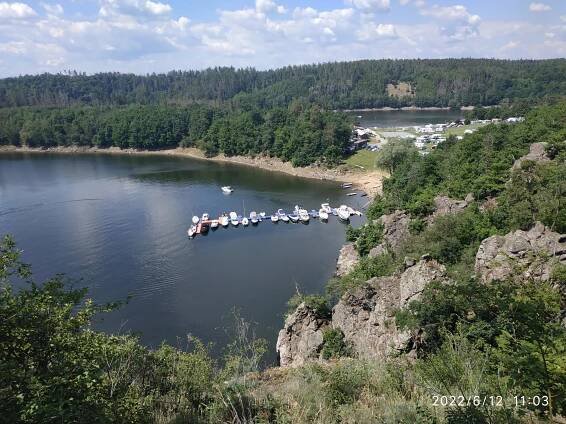 Kemp Wilsonka - Dalešická přehrada 06/2022 - Caravan24.cz