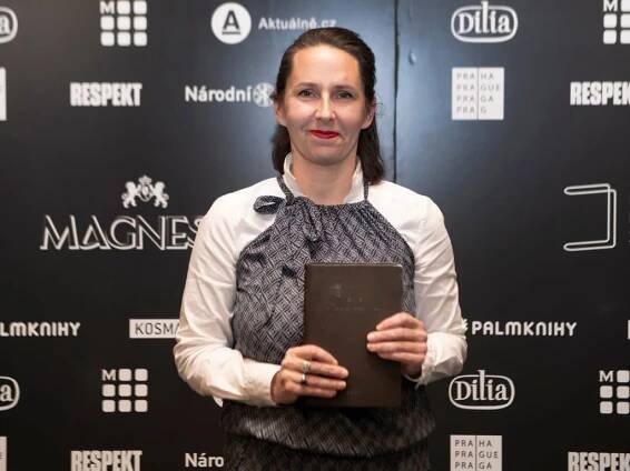 Tereza Dobiášová: Umění nás učí víře v krásu, dává nám naději, že i my můžeme najít harmonii - uMĚNÍM