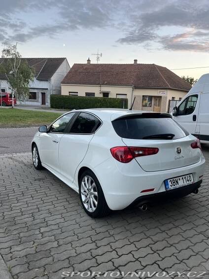 Alfa Romeo Giulietta Quadrifoglio Verde