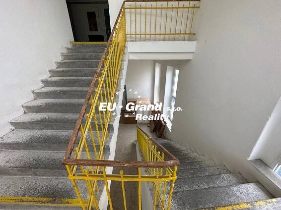 Prodej, Obchodní prostory, Haly 2.450m2 - Varnsdorf | Reality.iDNES.cz 