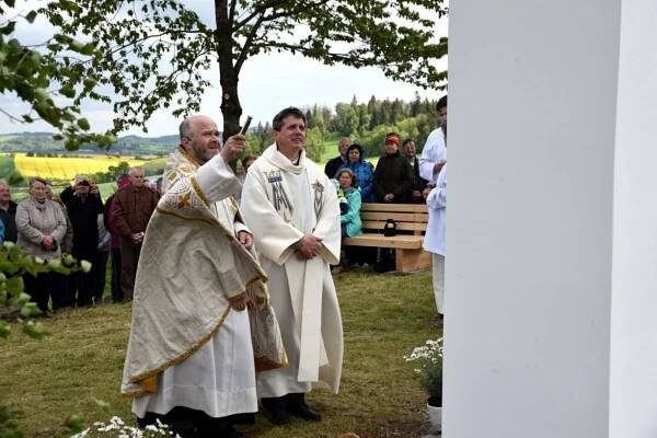 Svěcení Boží poklony 30.5.2021 | Římskokatolická farnost Bystré u Poličky