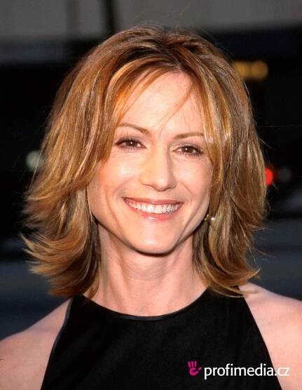 Holly Hunter - celebrity účes - HappyHair