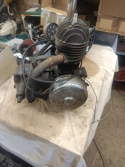 Motor Jawa robot
