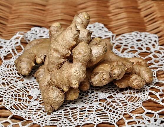 7 přírodních prostředků proti bolesti kloubů - ZdraveJa.cz