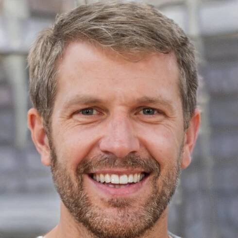 Matthew, auteur op Informational Content, In-Depth Solutions and Coverage