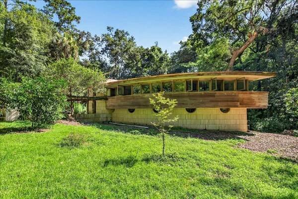 frank lloyd wright's spring house, his sole florida design, hits the market