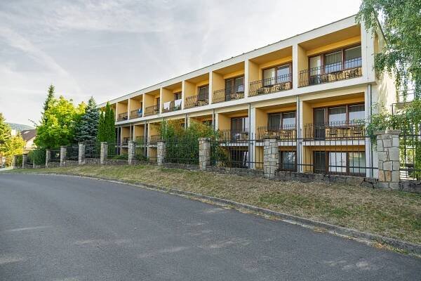 Lázeňský a Wellness hotel NIVAMARE, Pozlovice | Hotel.cz
