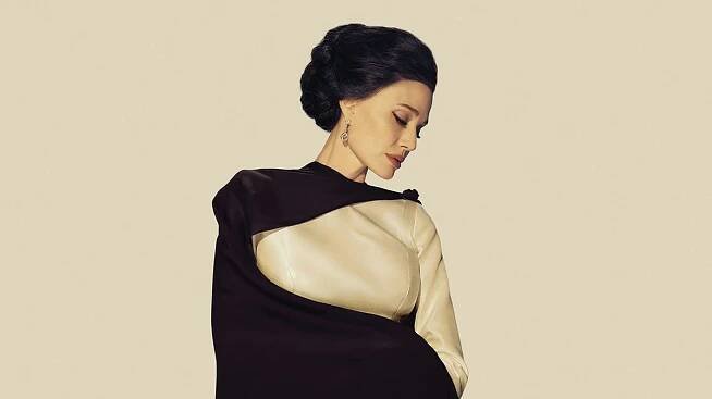Angelina Jolie si jde pro ceny jako Maria Callas