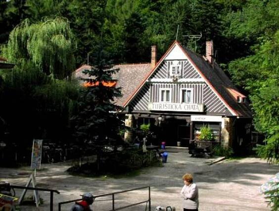 Turistická chata v Prachovských skalách