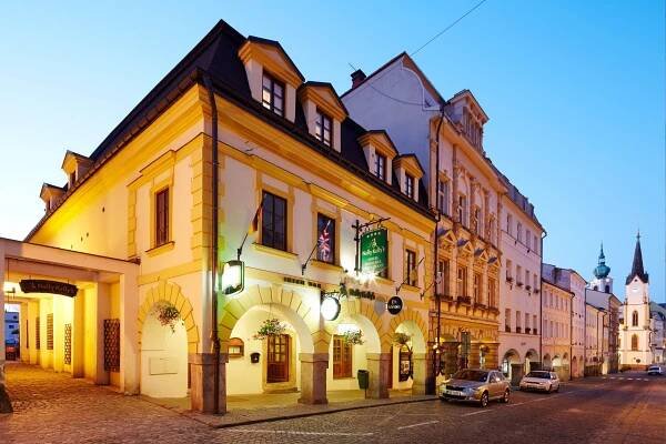 NELLY KELLY'S HOTEL Trutnov - Parkování