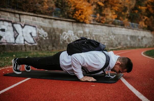 Kardio trénink - burpees