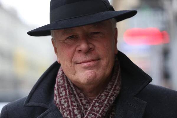 Komunisté vyšlou do boje o Hrad stalinistu Josefa Skálu. Dali mu přednost před Filipem