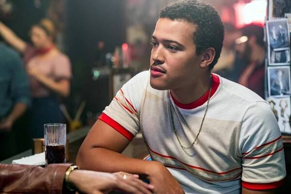 Young Rock - Unprecedented Fatherhood - Z filmu