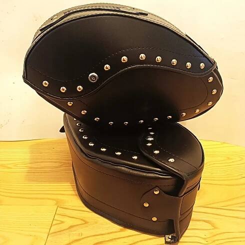 BOČNÍ KOŽENÉ TAŠKY NA MOTORKU 40x16x29 Cm