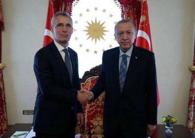 Erdogana se snažil obměkčit Stoltenberg: Švédové přistoupí k NATO ještě do summitu, věří šéf aliance