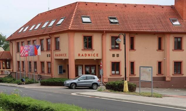 Sezemice - městský úřad foto 3
