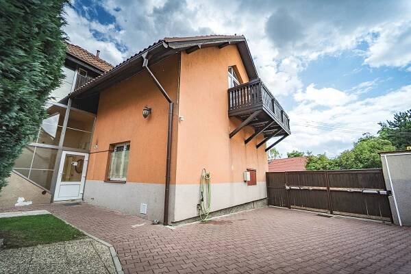Exkluzivní prodej domu v centru Jinočan, 140m2 - Milan Vančát