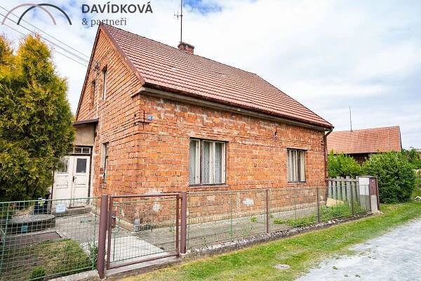 Prodej rodinného domu, 127 m2, pozemek 1969 m2, obec Ledce u Hradce Králové | Reality.iDNES.cz 