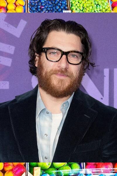 The Real-Life Diet of Adam Pally, Who Might Scarf a Half-Eaten Sloppy Joe Left Outside a Hotel Room Door