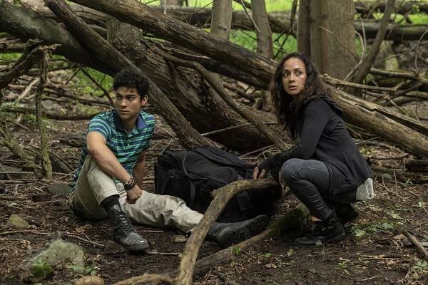 Nepohádky - Chapter 7: Betrayal - Z filmu - Davi Santos, Dania Ramirez