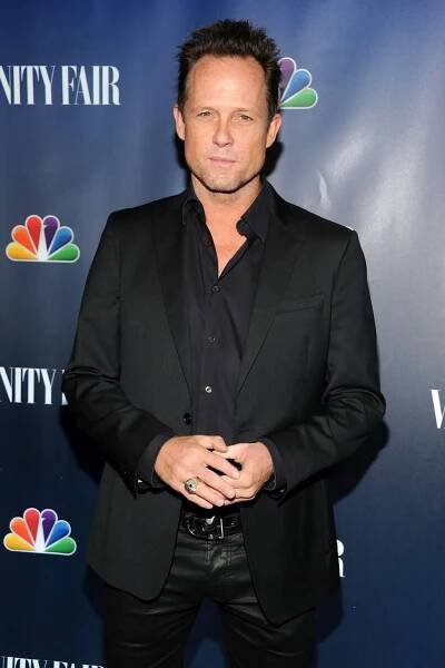 Dean Winters (Actor) Wiki, Biography, Age, Girlfriends, Family, Facts and More