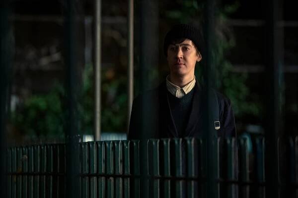 Problém tří těles - Vzhůru ke hvězdám - Z filmu - Alex Sharp