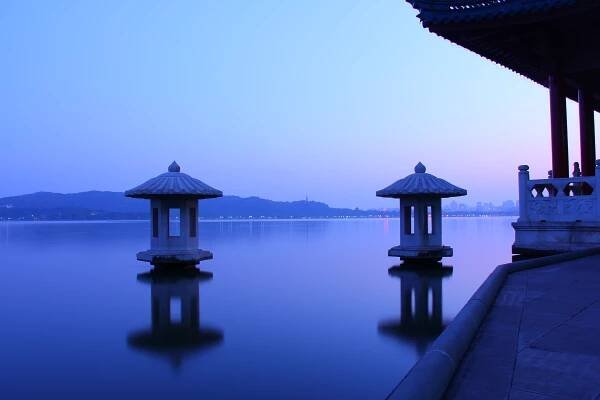 Soubor:西湖平湖秋月.JPG – Wikipedie