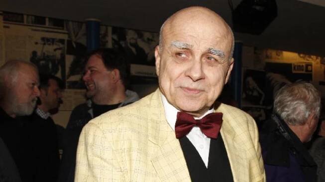 Ivan Mládek žije s o 40 let mladší manažerkou: Z ošklivky Libuny je krásná žena a matka jeho dětí - Médium.cz