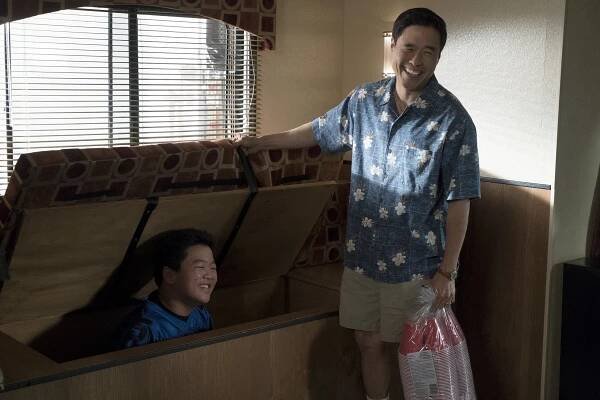 Huangovi v Americe - Fresh Off the RV - Z filmu - Hudson Yang, Randall Park