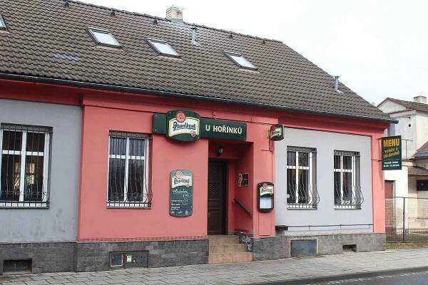 Abych to zvládal, musel jsem prodat i auto, říká majitel restaurace U Hořínků