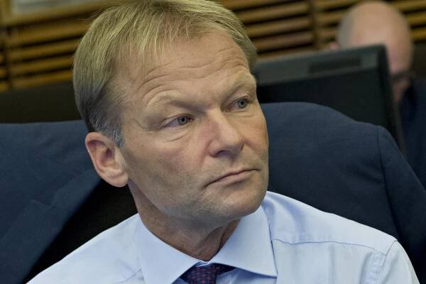 Ekonomický newsfilter: Exminister Smeru to s pomocou InoBatu preháňal, zistili investigatívci