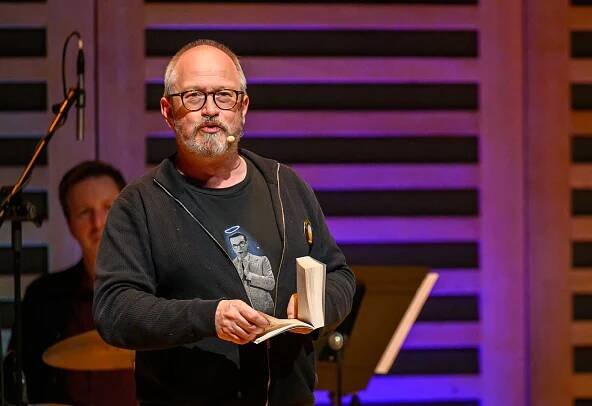 About Robin | Robin Ince