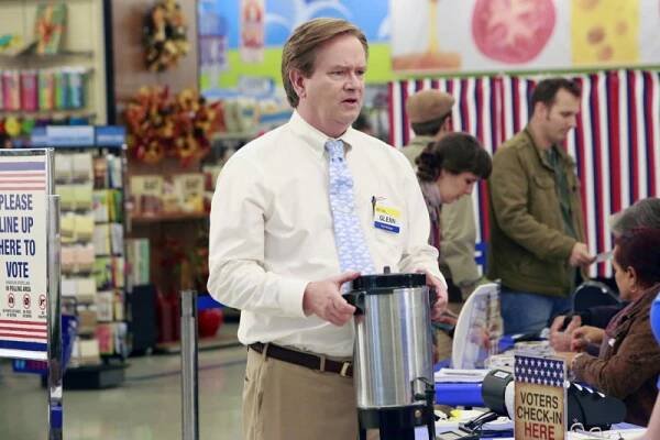 Glenn Sturgis | Superstore | Novinky, zajímavosti a tipy ze světa seriálů a filmů | Edna.cz