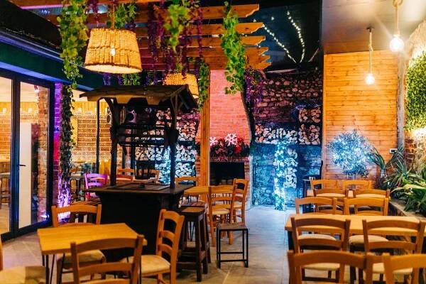 Tribeca Bistro – ArtCom Studio
