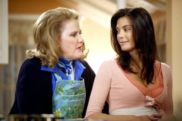 Zoufalé manželky - Jak řekla matka - Z filmu - Celia Weston, Teri Hatcher