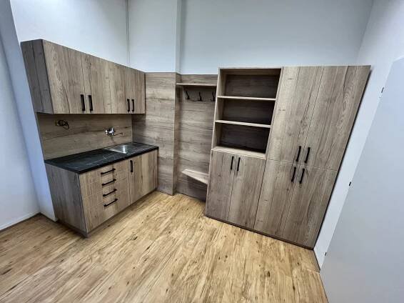 Kuchyňka do ordinace - 📐 Stolařství Mališ